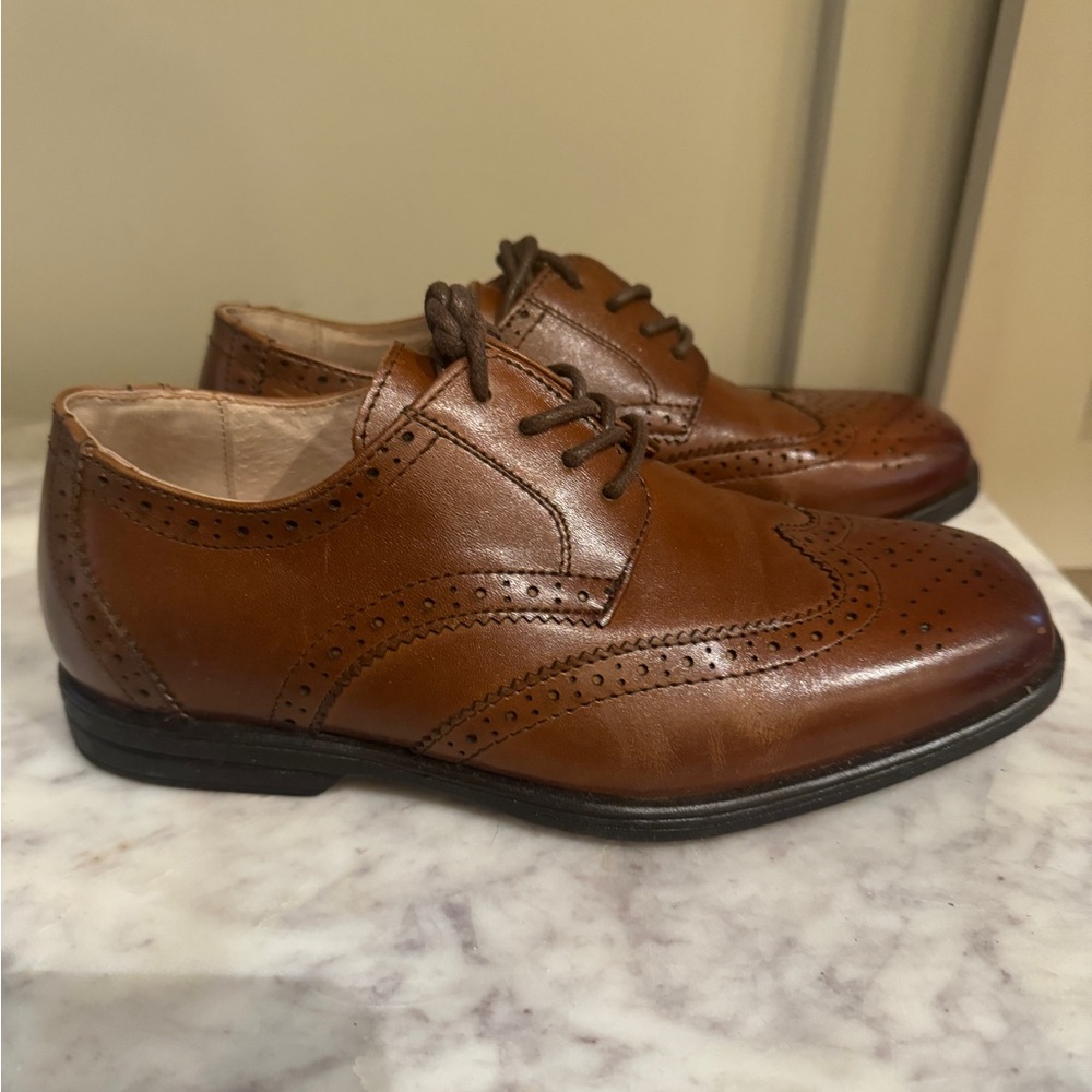 Florsheim Wingtip Oxford- Size 2